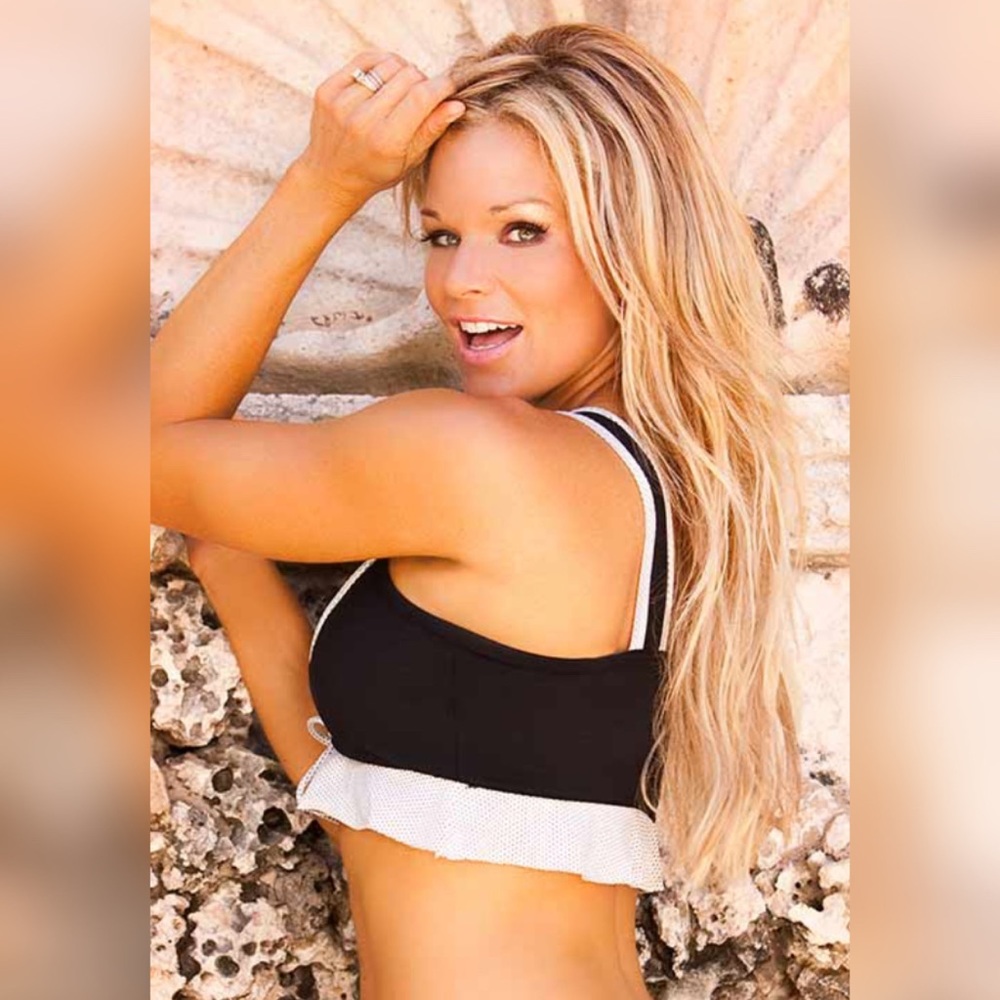 Bluefish Ruffle Sports Bra - Picture 5 of 6